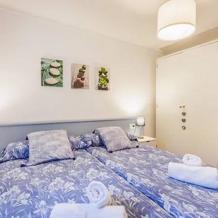 Creus Villa *
